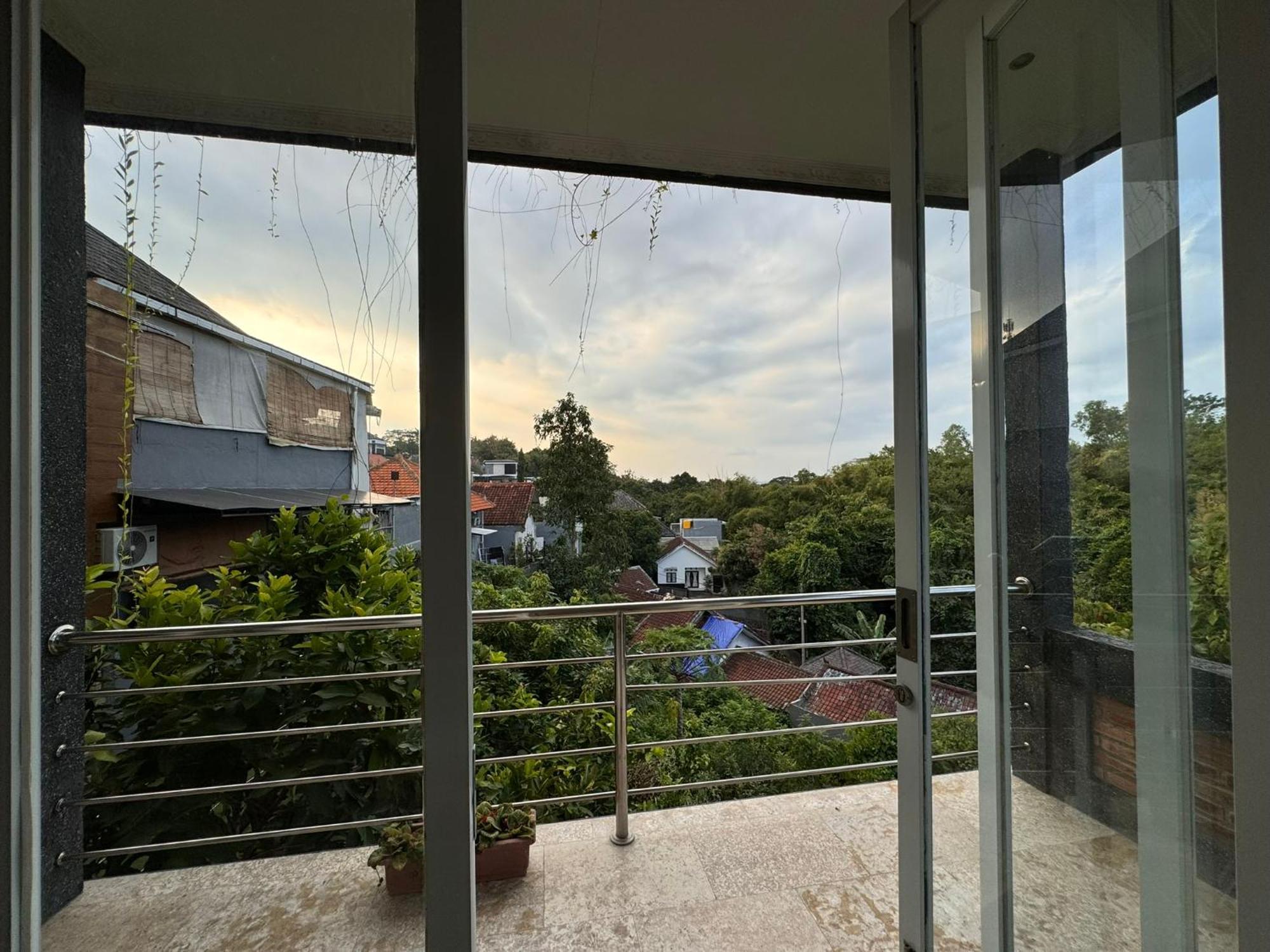 Giri Hill Homestay نوسا دوا المظهر الخارجي الصورة
