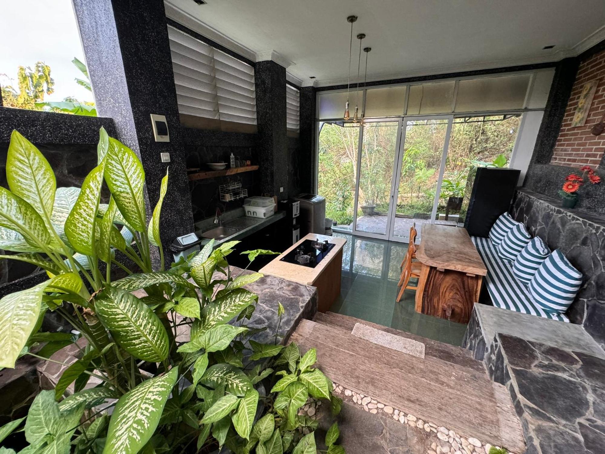 Giri Hill Homestay نوسا دوا المظهر الخارجي الصورة